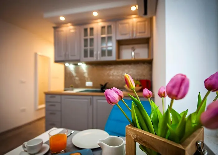 Kris By Irundo רוביני